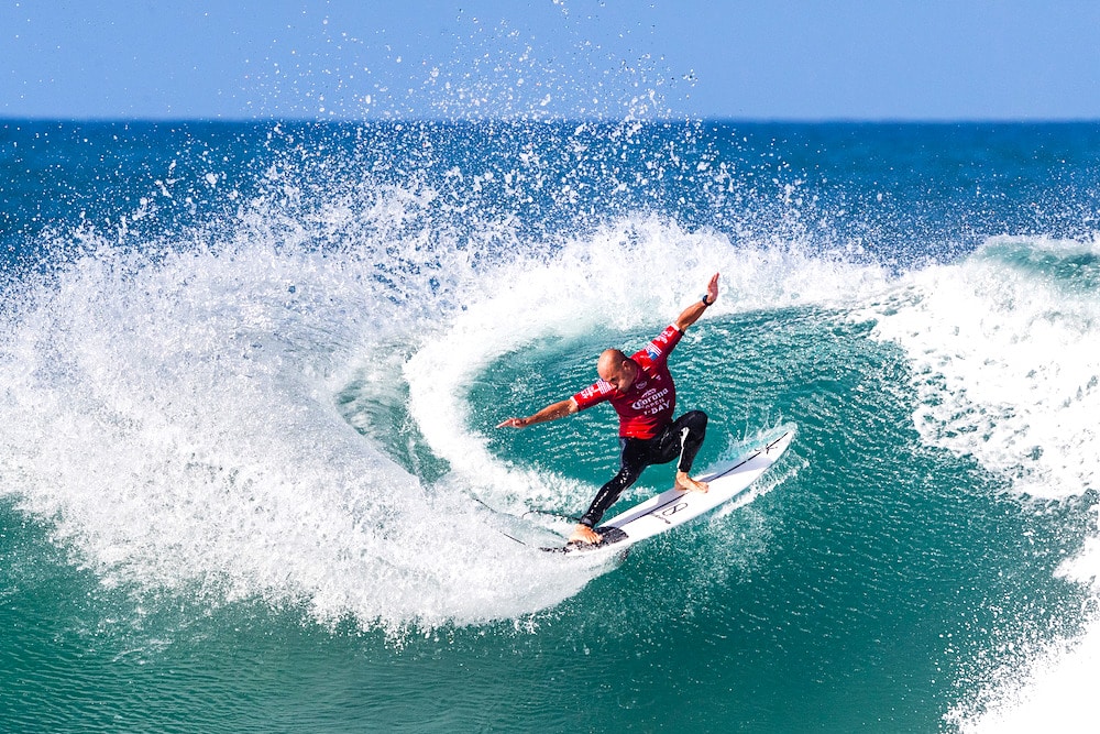 kelly slater surfing skills